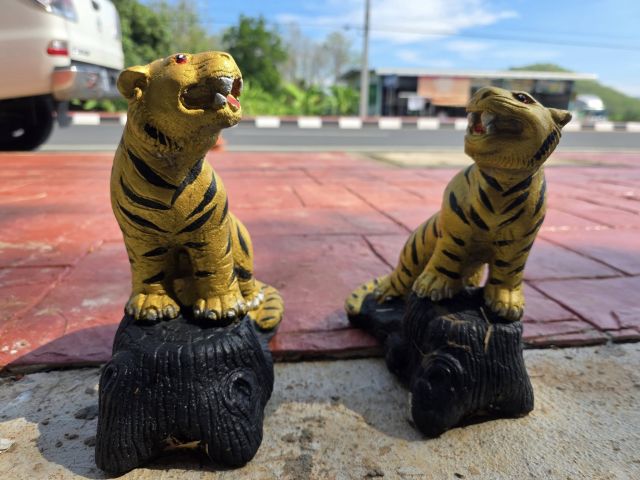 เสือปูนปั้น